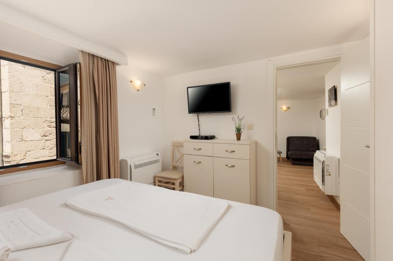 Apartment Amigo Old Town Kotor Exteriör bild