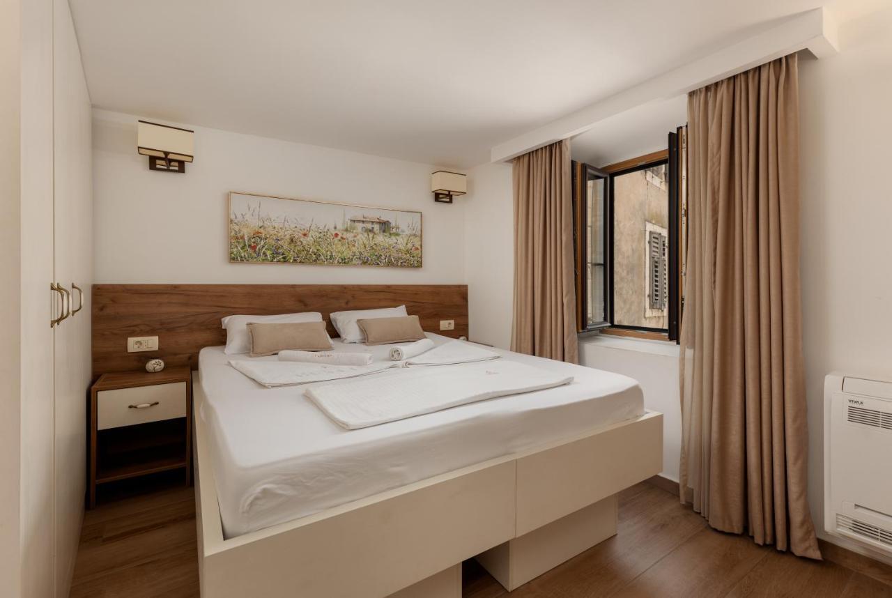 Apartment Amigo Old Town Kotor Exteriör bild